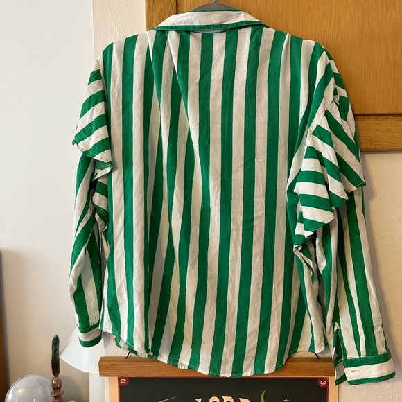 Green Striped Blouse with Flowy Sleeves - Picture 6 of 6